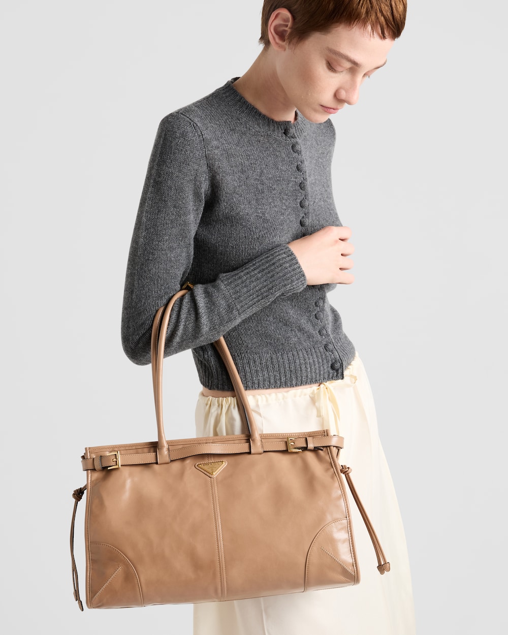 Prada Bonnie Large Leather Handbag - Image 6